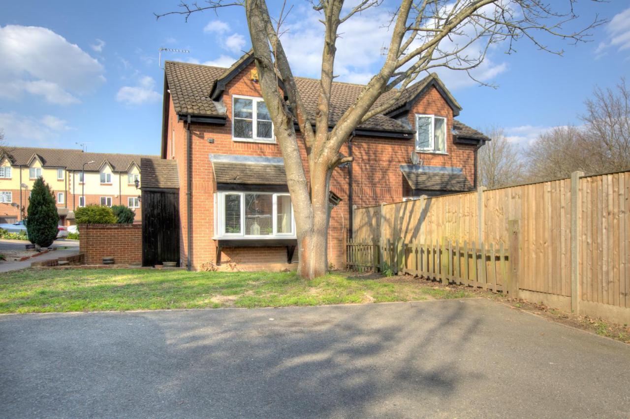 Вилла Windsor Burnham Ascot Haven Sleeps 4 Слау Экстерьер фото