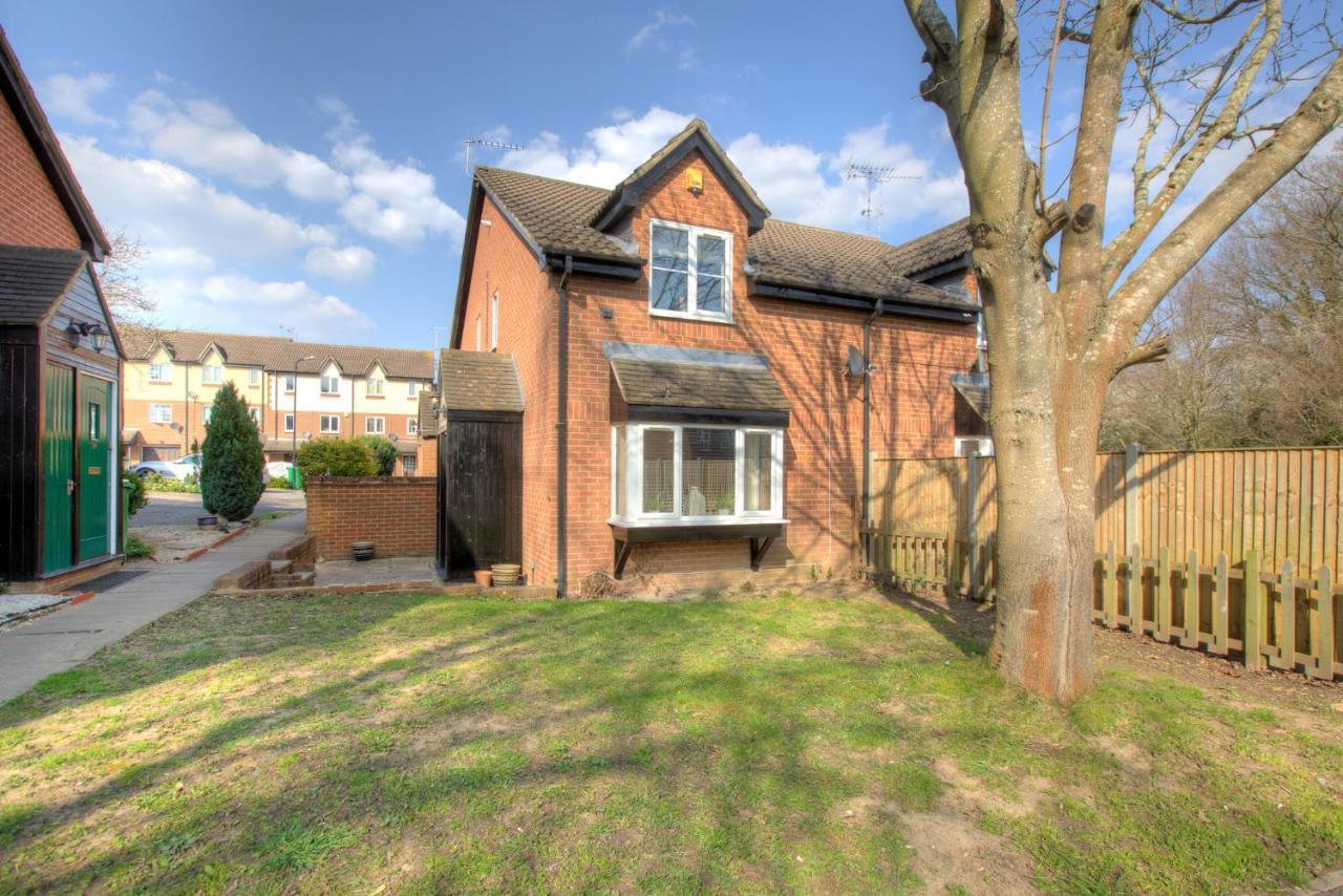 Вилла Windsor Burnham Ascot Haven Sleeps 4 Слау Экстерьер фото