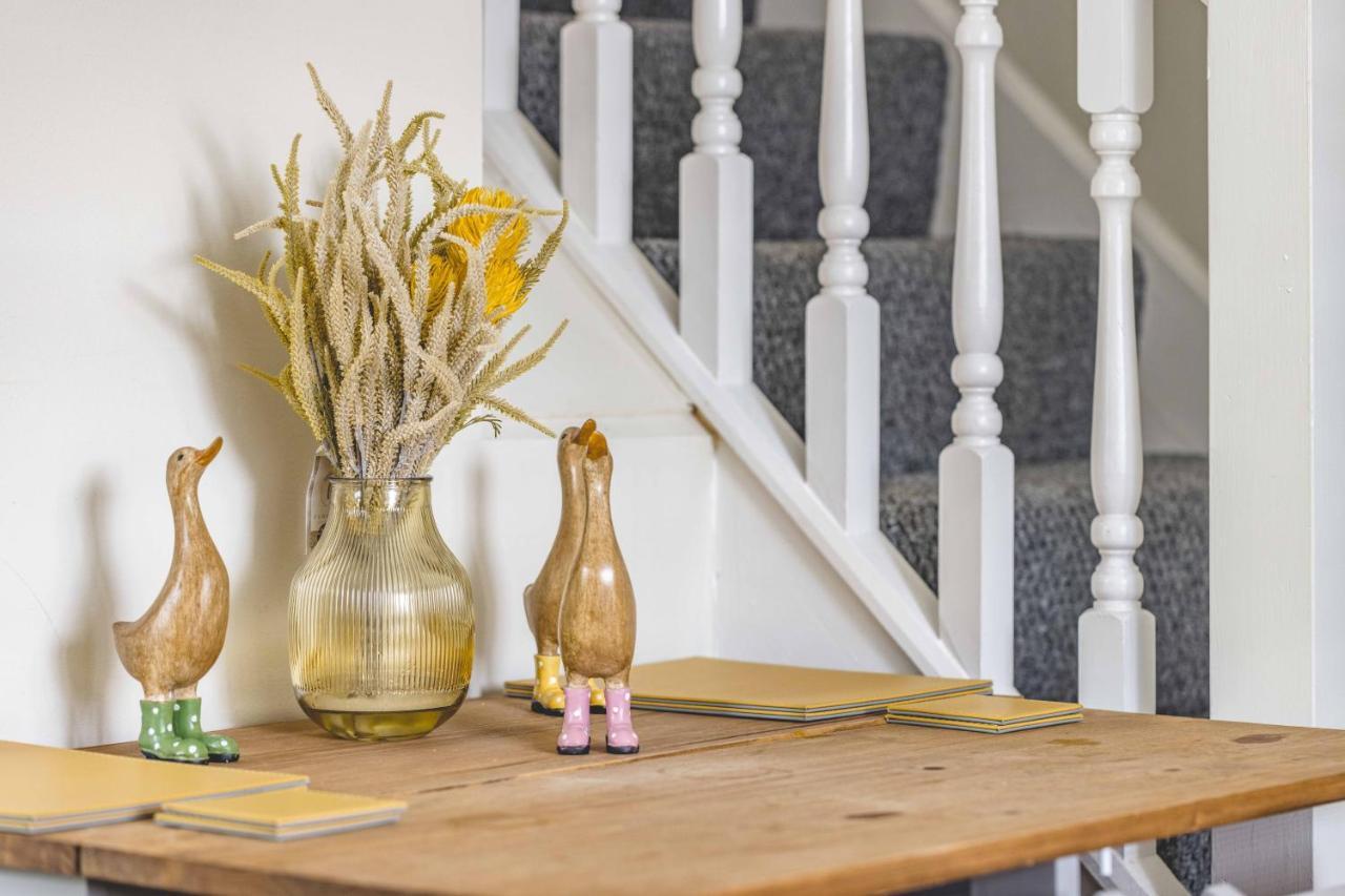 Вилла Windsor Burnham Ascot Haven Sleeps 4 Слау Экстерьер фото