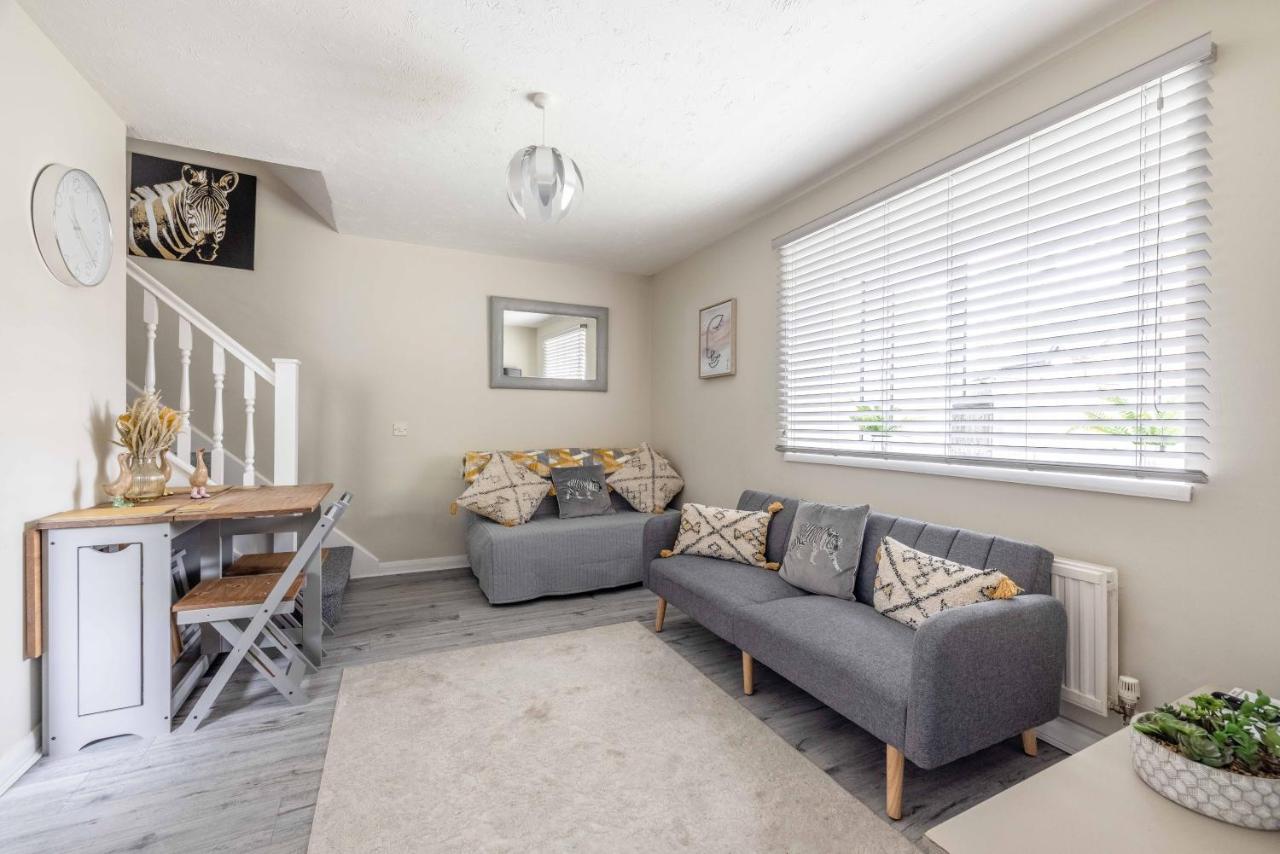 Вилла Windsor Burnham Ascot Haven Sleeps 4 Слау Экстерьер фото